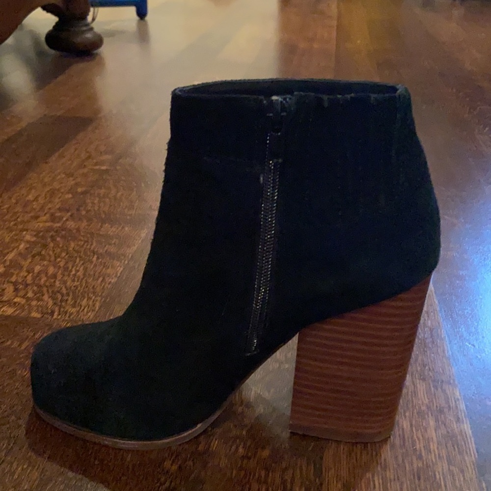 B2 black suede booties - Picture 3 of 6